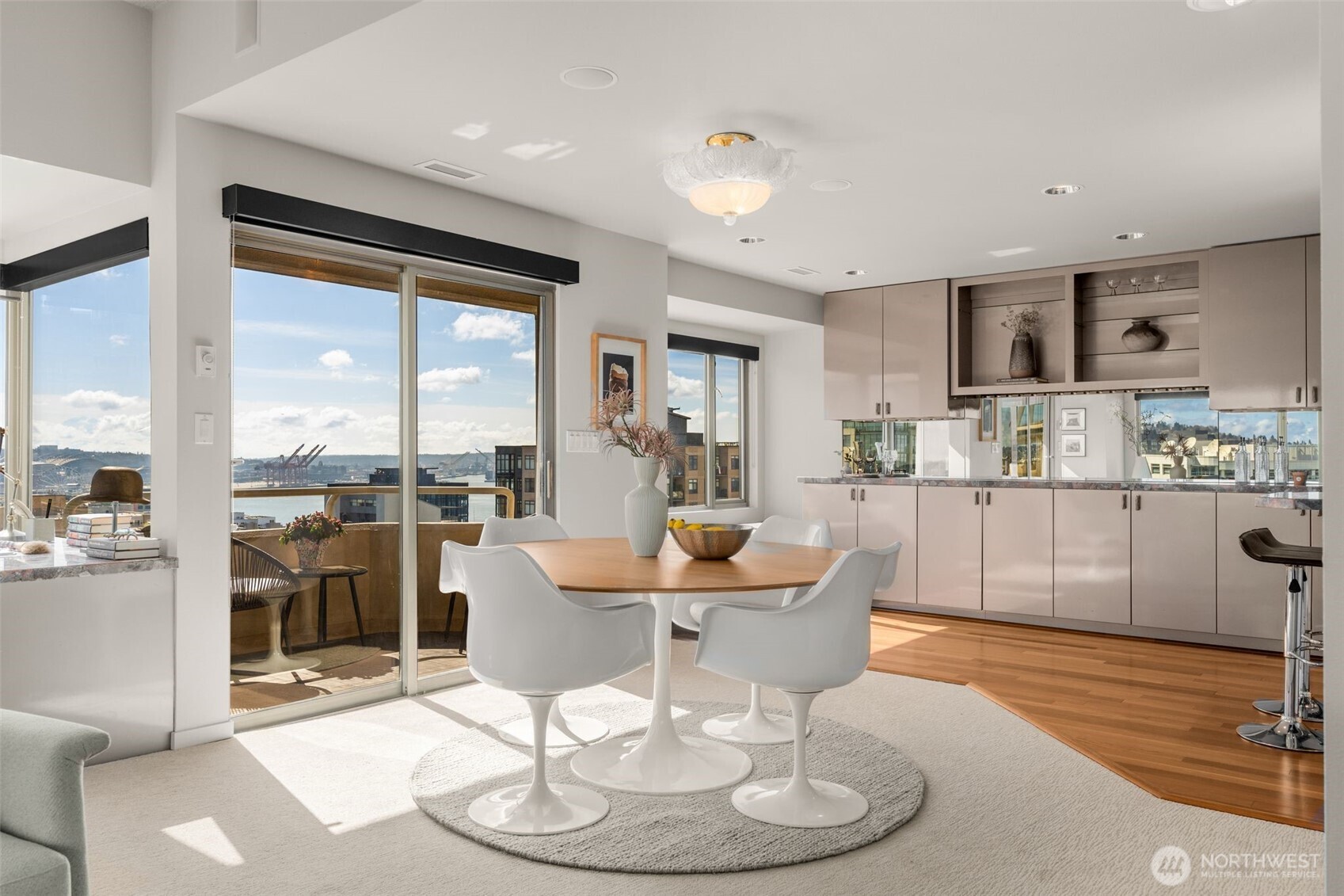 2821 2nd Avenue, Unit 1004 Seattle, WA 98121 - Photo 13 of 35