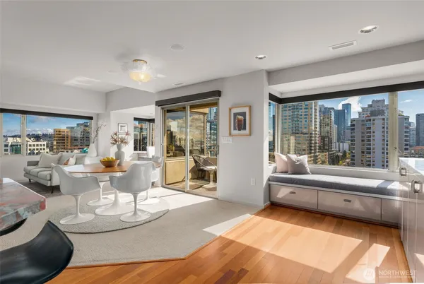 $899,000 | 2821 2nd Avenue, Unit 1004, Seattle, WA 98121