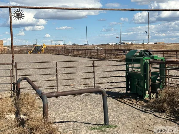 $2,500,000 | 1500-w 300 1500 W, Pingree, ID 83262