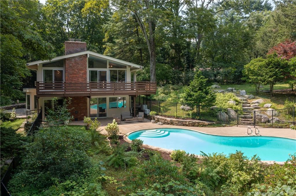 450 Cascade Road Stamford, CT 06903 - Photo 1 of 1