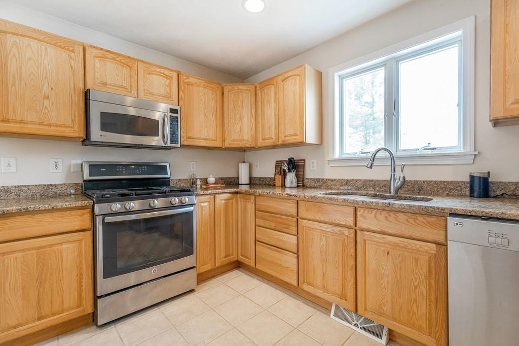 431 Brockelman Road Lancaster, MA 01523 - Photo 33 of 42 Gallery Image 33