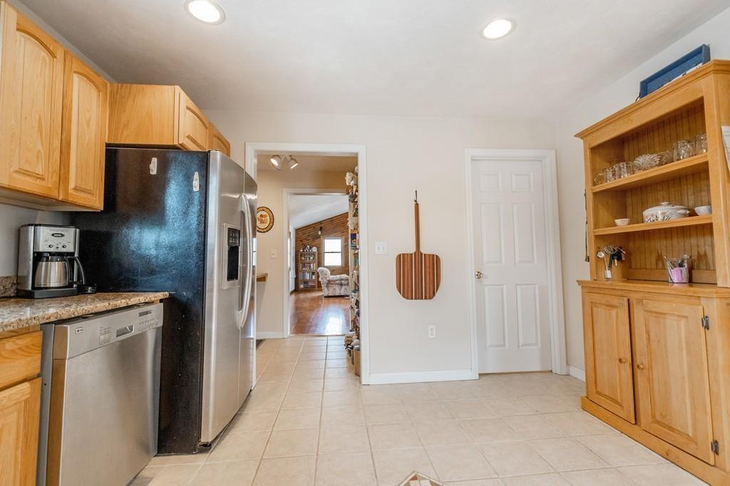 431 Brockelman Road Lancaster, MA 01523 - Photo 34 of 42 Gallery Image 34