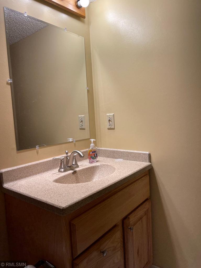 9353 Nesbitt Road Bloomington, MN 55437 - Photo 11 of 15 Gallery Image 11