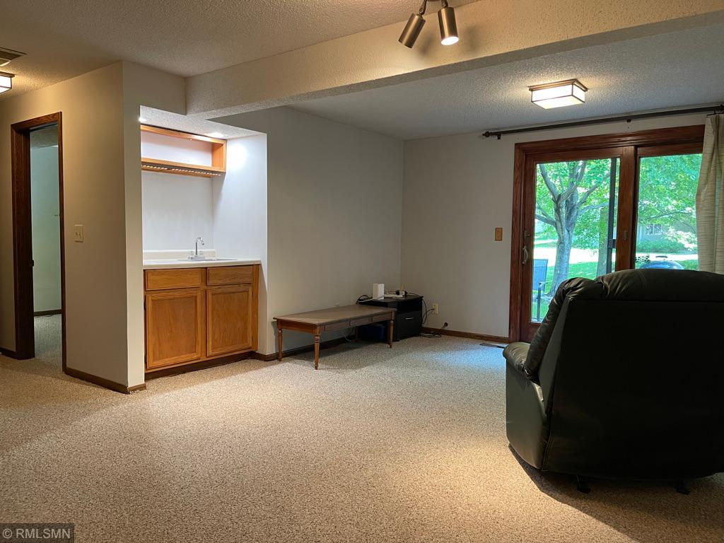 9353 Nesbitt Road Bloomington, MN 55437 - Photo 8 of 15 Gallery Image 8