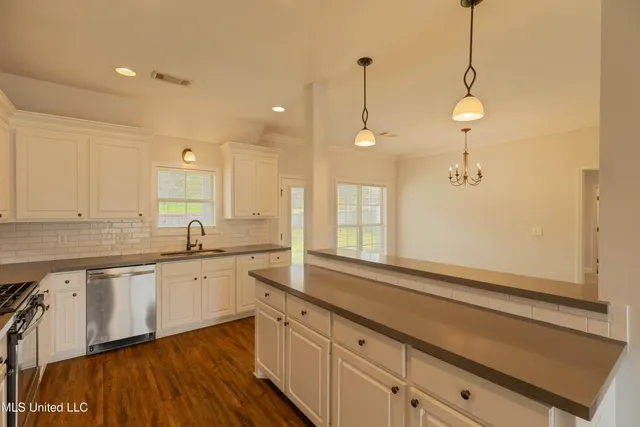 $2,350 | 169 Harvey Circle, Canton, MS 39046