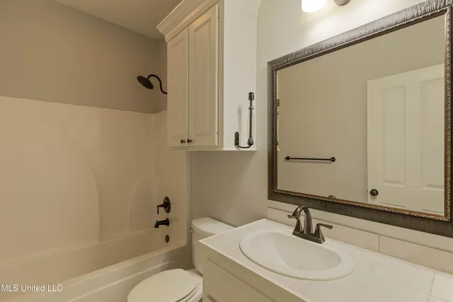 $2,350 | 169 Harvey Circle, Canton, MS 39046