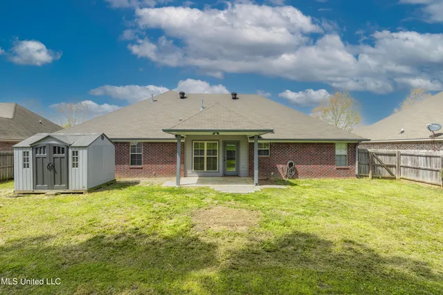 $2,299 | 169 Harvey Circle, Canton, MS 39046