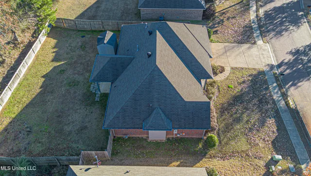 $2,299 | 169 Harvey Circle, Canton, MS 39046