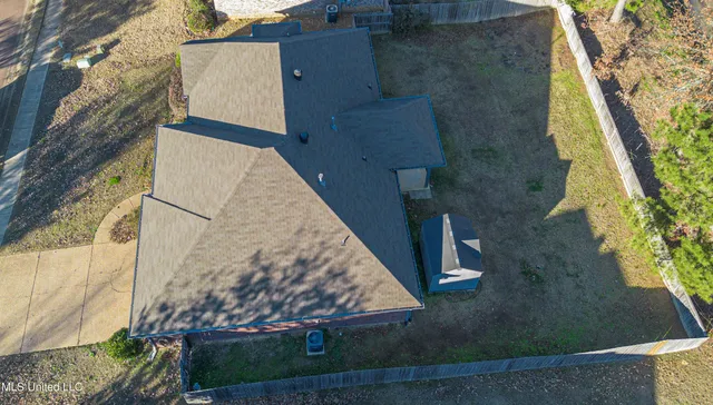 $2,299 | 169 Harvey Circle, Canton, MS 39046