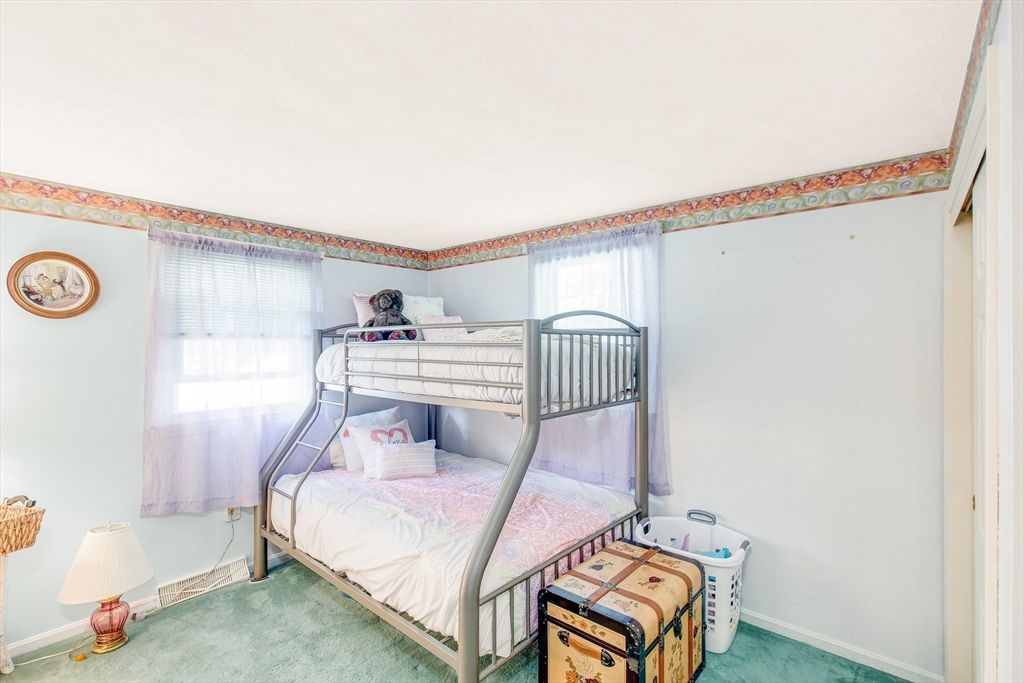 33 Farnham Road Rowley, MA 01969 - Photo 13 of 36