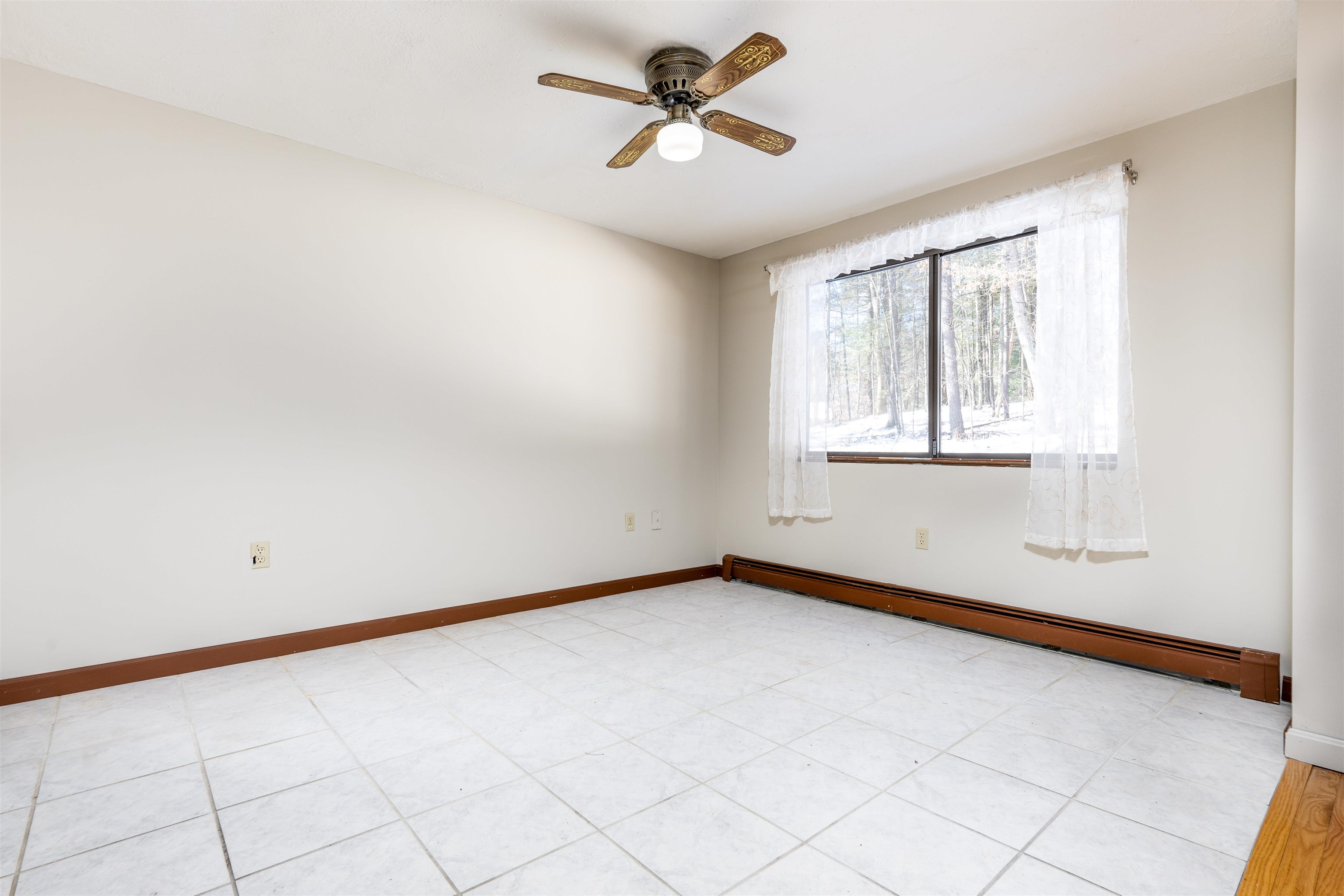 58 Indian Rock Road Merrimack, NH 03054 - Photo 5 of 32