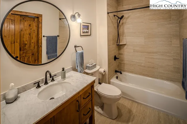 $484,000 | 135 D Wapiti Way, Unit 8D, Banner Elk, NC 28604