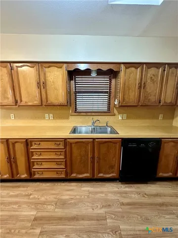 $249,900 | 310 Vollentine Street, Yoakum, TX 77995