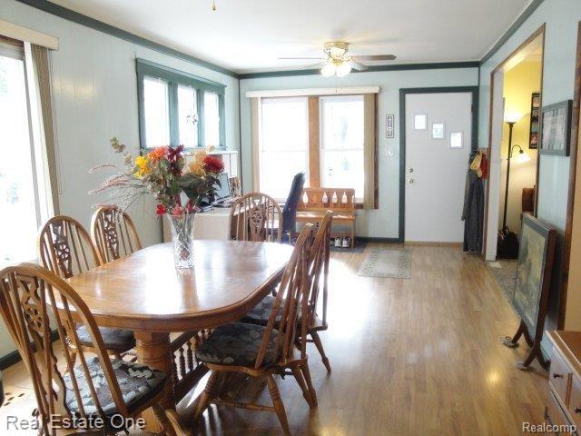2134 Earlmont Road Berkley, MI 48072 - Photo 8 of 25 View from kitchen to din/rm