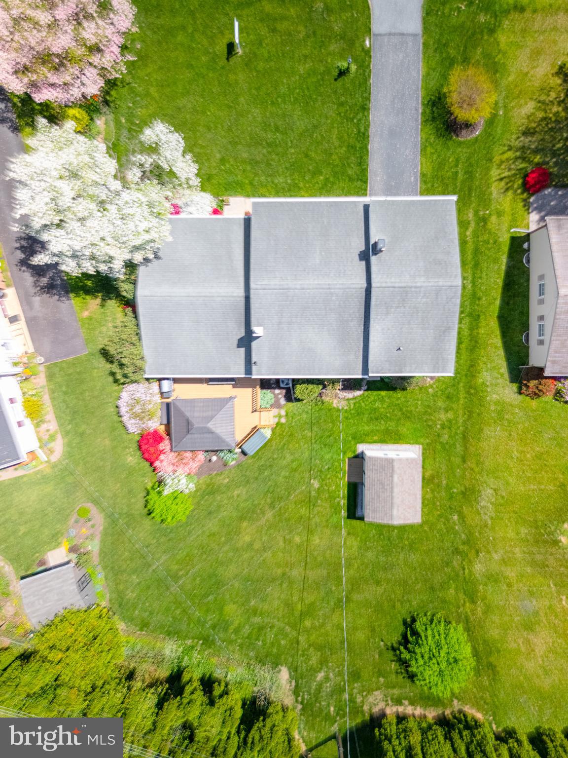 675 Gentry Drive Lancaster, PA 17603 - Photo 34 of 38 view of an house with a yard