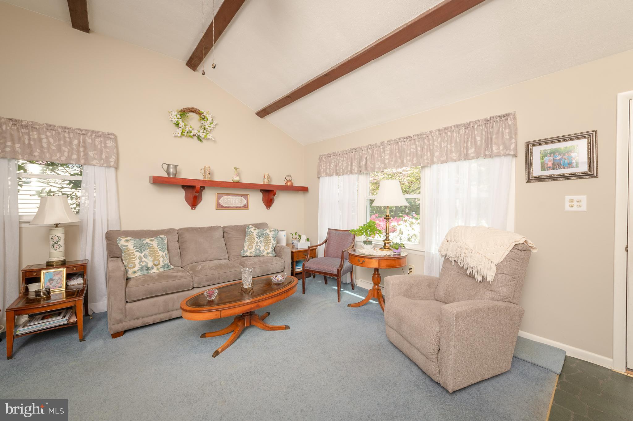 675 Gentry Drive Lancaster, PA 17603 - Photo 7 of 38 a living room with furniture and a window