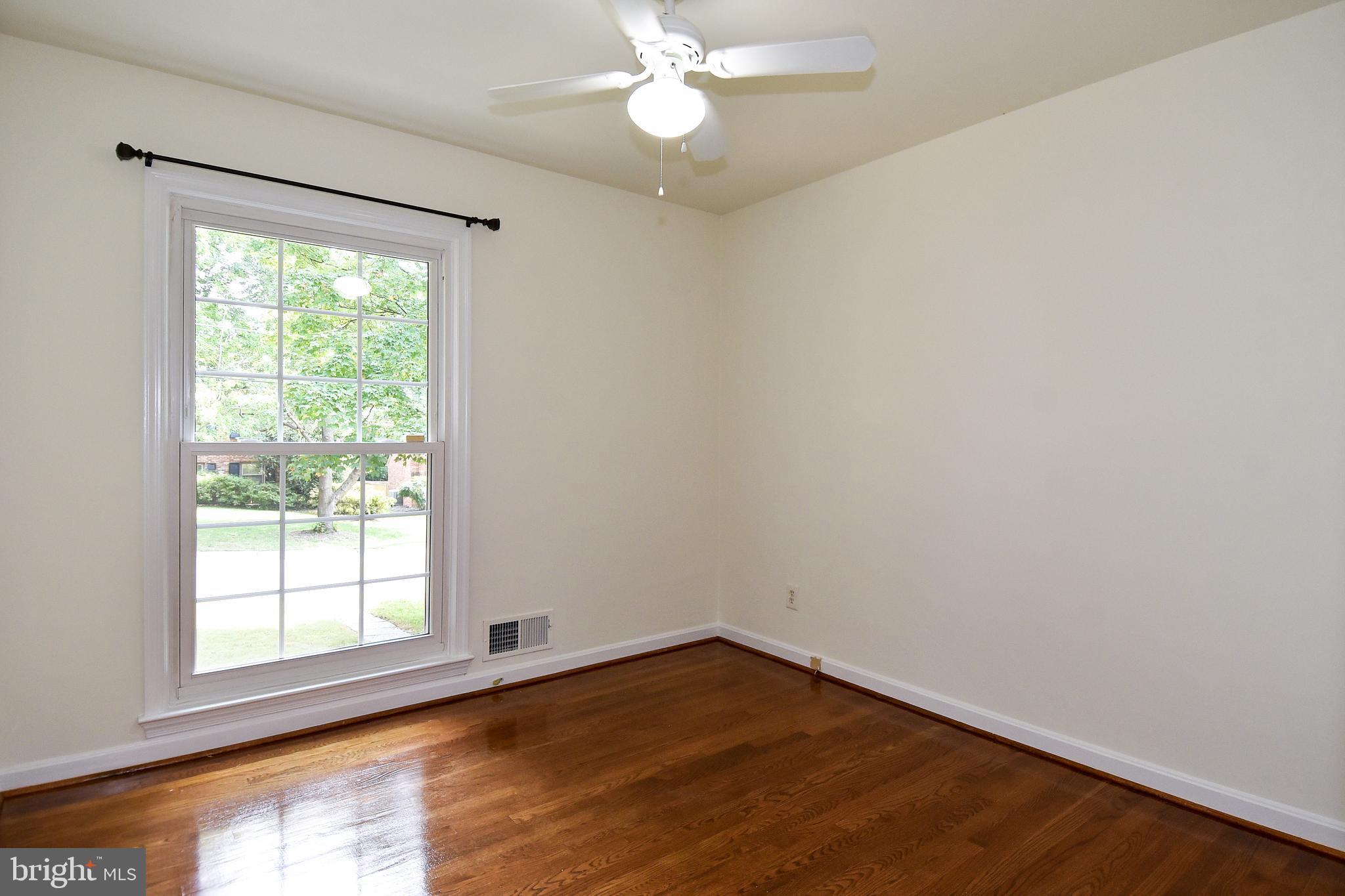 7513 Sebago Road Bethesda, MD 20817 - Photo 25 of 48 Bedroom 3