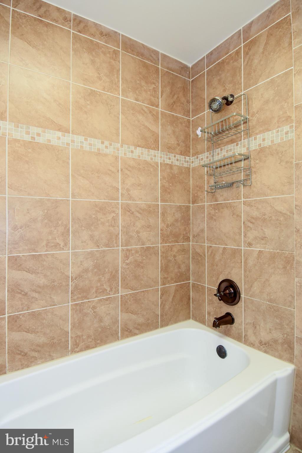 7513 Sebago Road Bethesda, MD 20817 - Photo 29 of 48 Hall bath 2