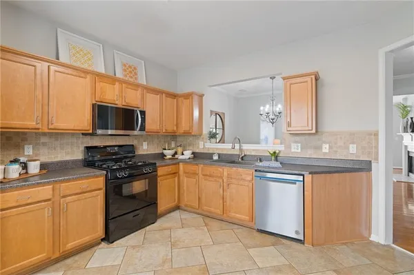 $575,000 | 378 Suwanee Avenue Northwest, Suwanee, GA 30024