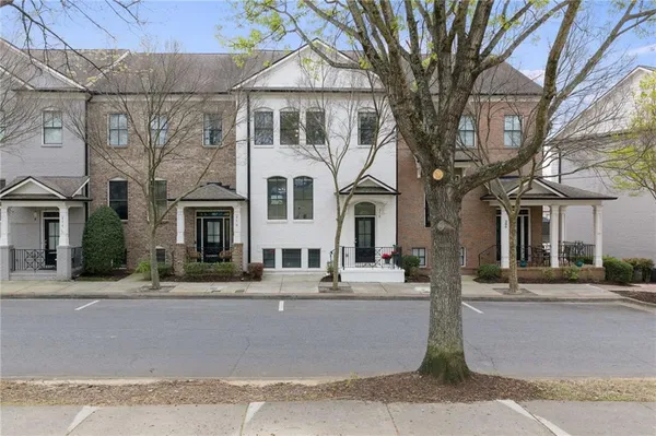 $575,000 | 378 Suwanee Avenue Northwest, Suwanee, GA 30024