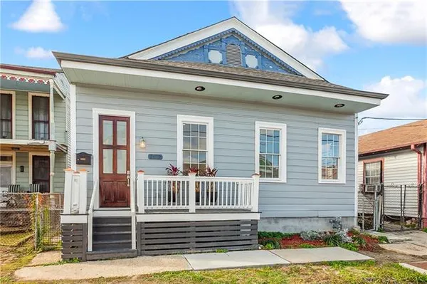 $1,950 | 1832 Governor Nicholls Street, New Orleans, LA 70116