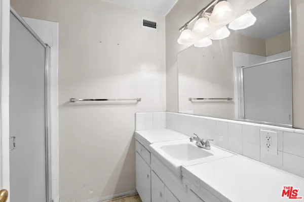 $775,000 | 10309 McVine Avenue, Sunland, CA 91040