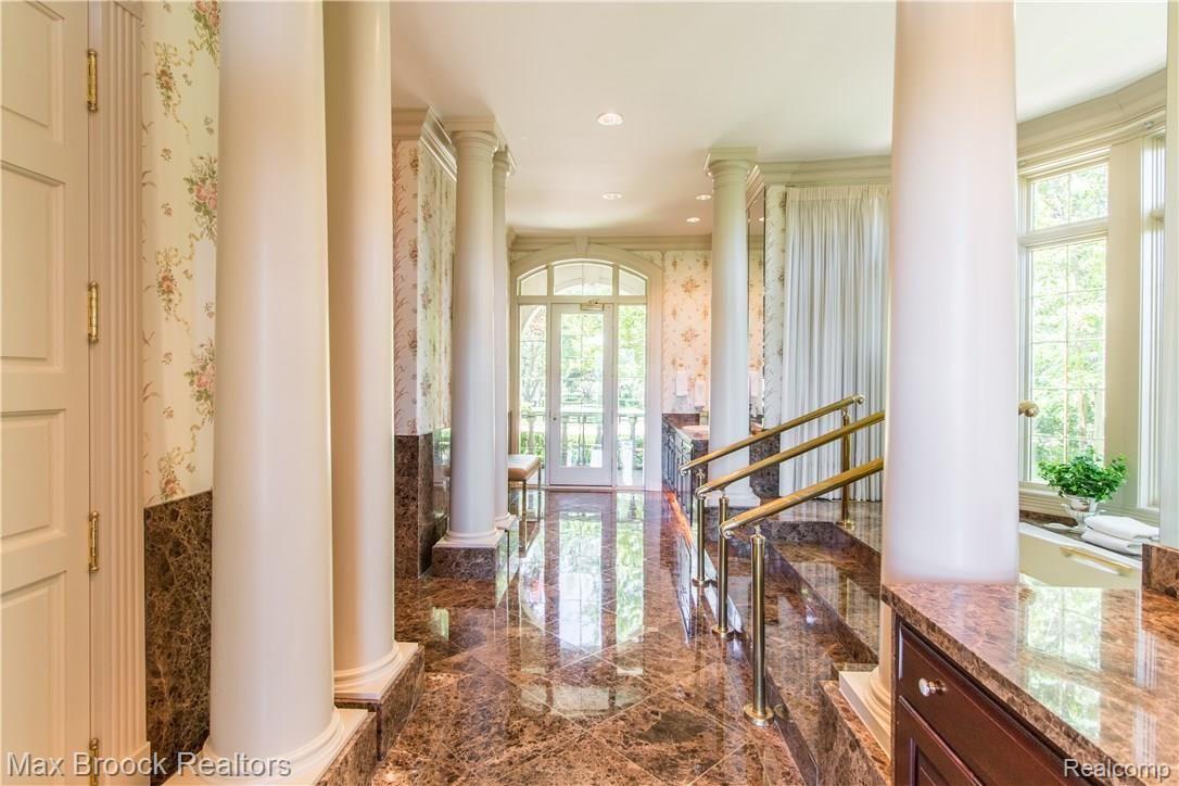 1855 Rathmor Road Bloomfield Hills, MI 48304 - Photo 13 of 49 IMG_7959-HDR-2.jpg