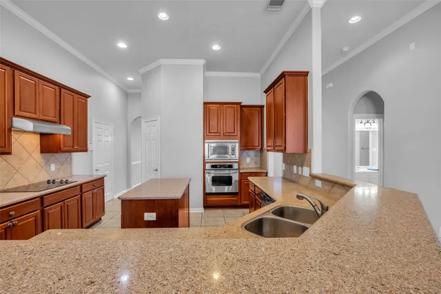 $425,000 | 2512 Wynden Meadow Lane, Conroe, TX 77304