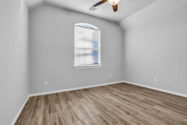 $425,000 | 2512 Wynden Meadow Lane, Conroe, TX 77304