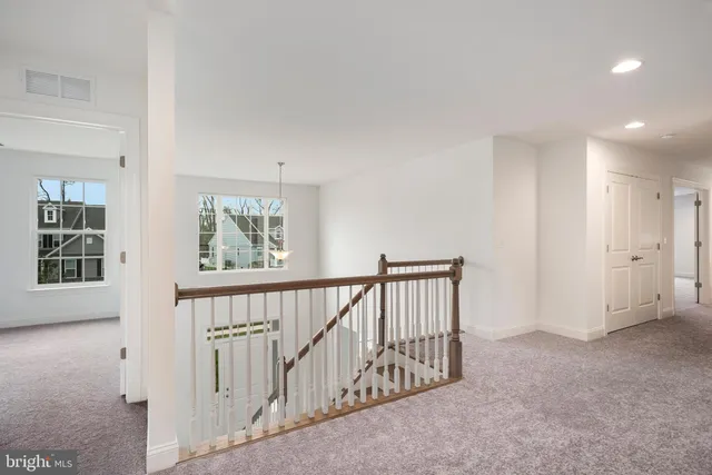 $640,000 | 33 Seldon Drive, Unit 5, Smyrna, DE 19977