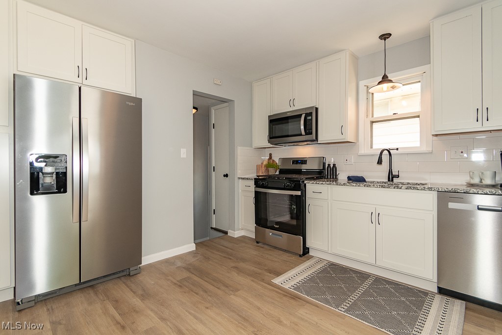 32609 Knobel Road Willowick, OH 44095 - Photo 10 of 29 Updated kitchen with stainless steel appliances