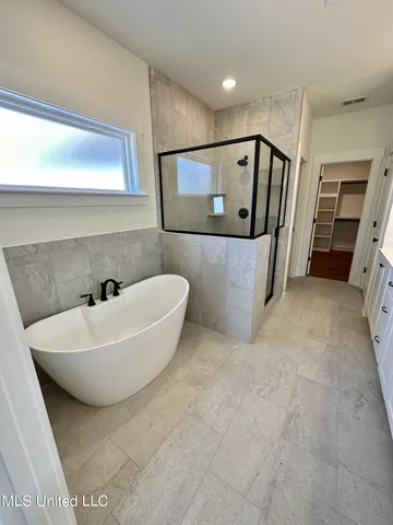 $423,900 | 1401 Creekside Lane, Hernando, MS 38632