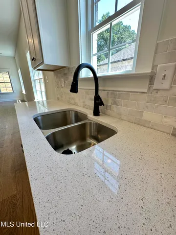 $423,900 | 1401 Creekside Lane, Hernando, MS 38632