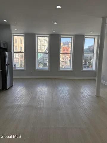 $1,650 | 5 Broadway, Unit 204, Troy, NY 12180