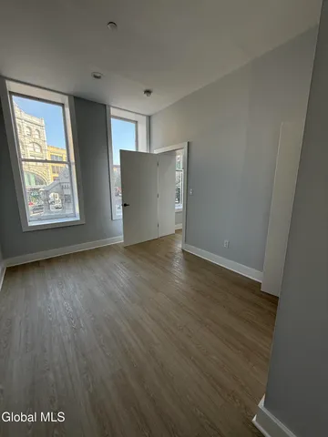 $1,650 | 5 Broadway, Unit 204, Troy, NY 12180