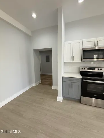 $1,650 | 5 Broadway, Unit 204, Troy, NY 12180