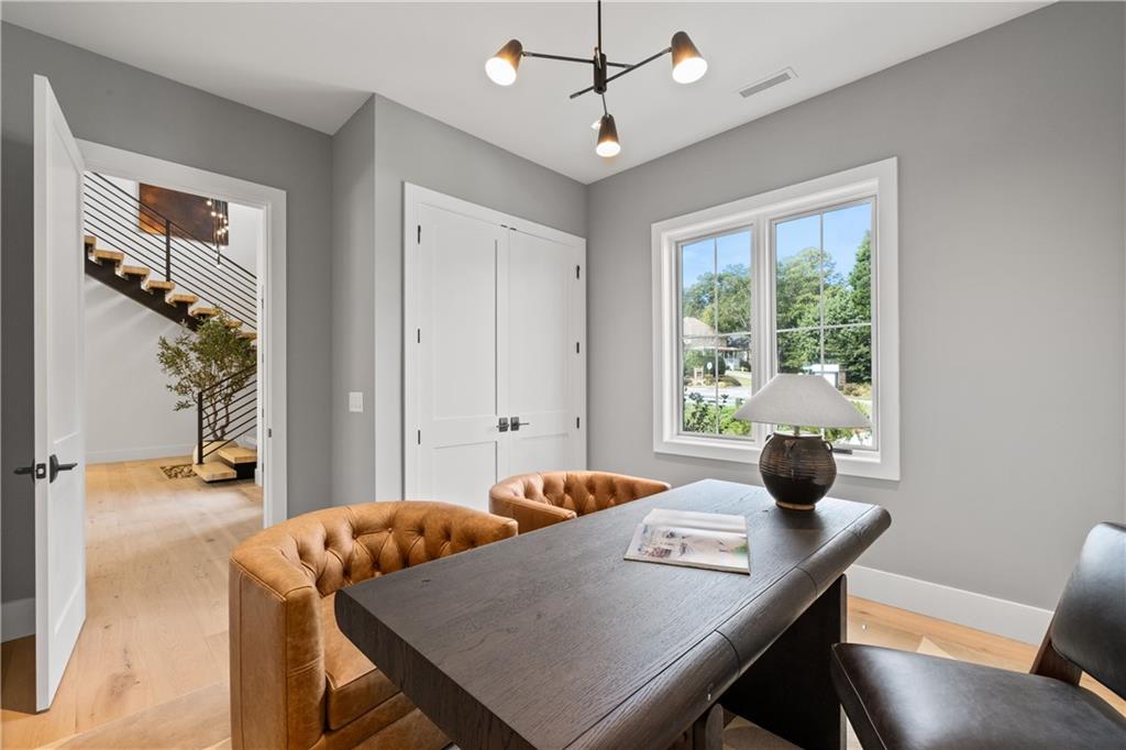 2650 Roswell Road Marietta, GA 30068 - Photo 13 of 73