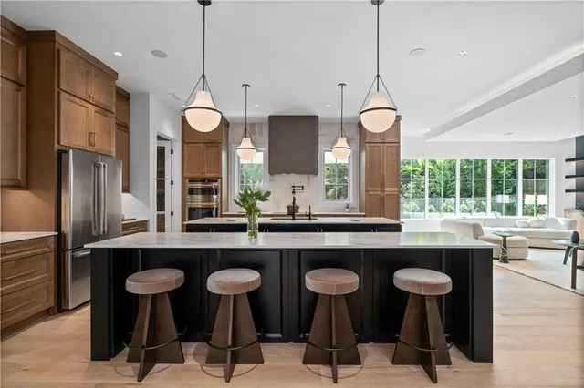 $2,300,000 | 2650 Roswell Road, Marietta, GA 30068