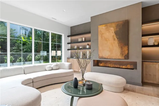 $2,300,000 | 2650 Roswell Road, Marietta, GA 30068