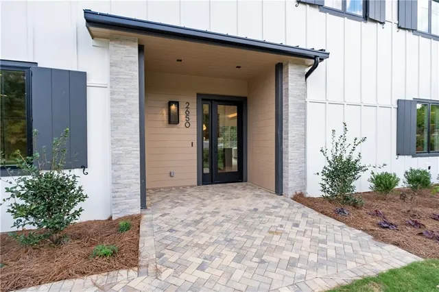 $2,300,000 | 2650 Roswell Road, Marietta, GA 30068