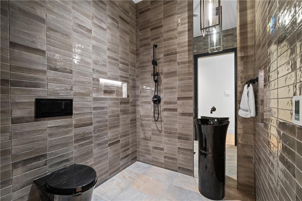 2650 Roswell Road Marietta, GA 30068 - Photo 10 of 73