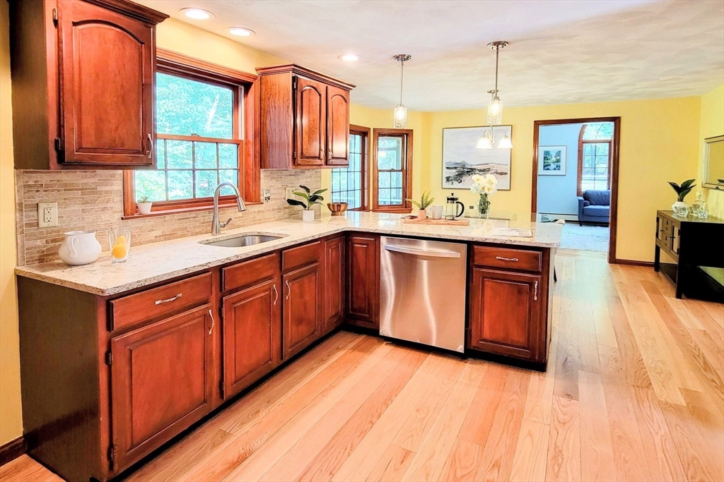 52 Mayfair Drive Boxborough, MA 01719 - Photo 7 of 30