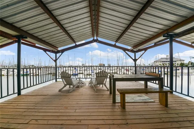 $359,500 | 137 North Roadway Street, Unit 123, New Orleans, LA 70124