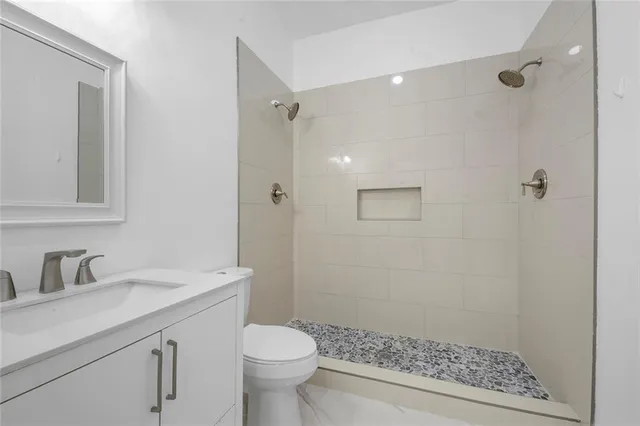 $359,500 | 137 North Roadway Street, Unit 123, New Orleans, LA 70124