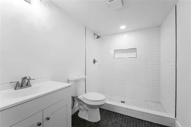 $359,500 | 137 North Roadway Street, Unit 123, New Orleans, LA 70124