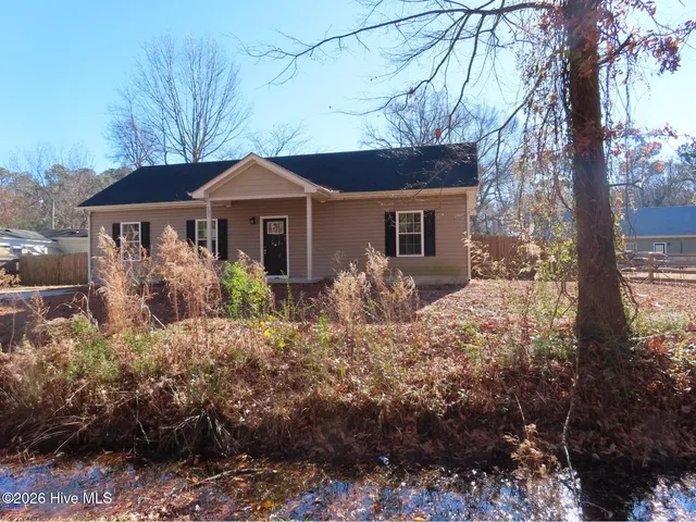 $298,000 | 121 Sycamore Drive, Moyock, NC 27958