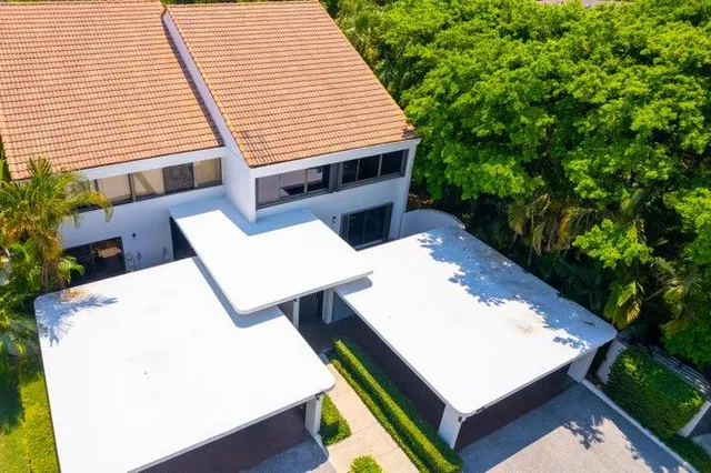 a view of backyard of a house