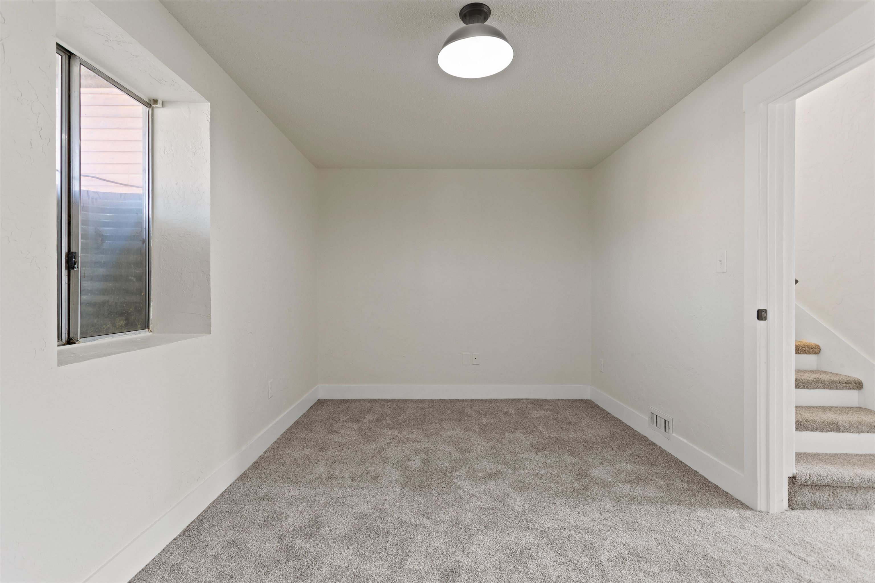 8819 East Bridges Road Elk, WA 99009 - Photo 18 of 43
