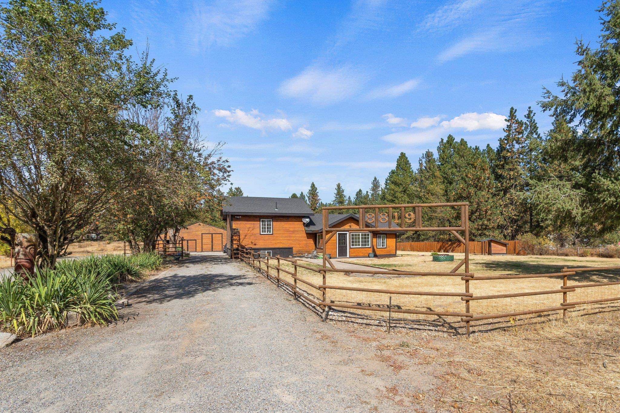 8819 East Bridges Road Elk, WA 99009 - Photo 3 of 43