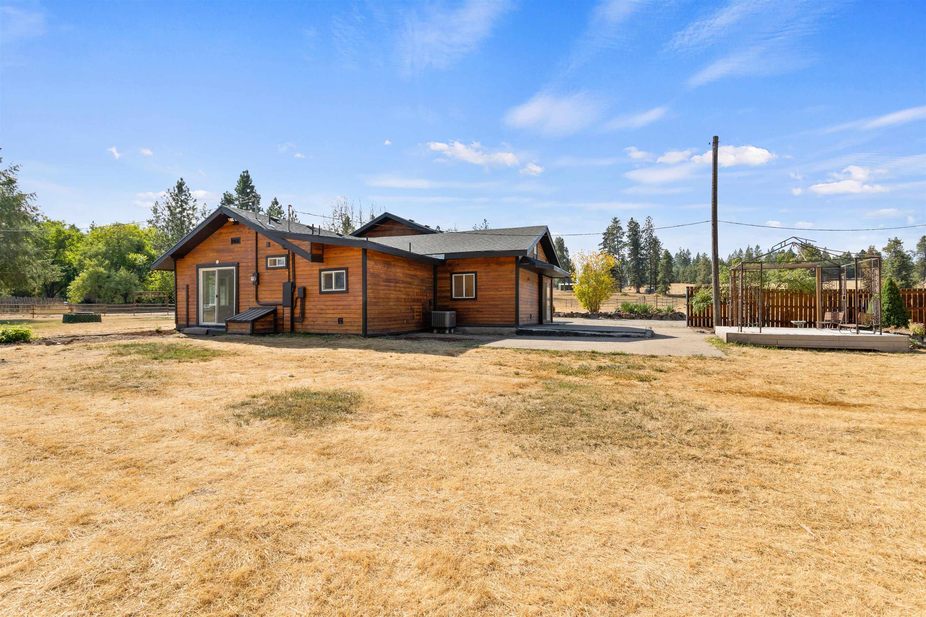 8819 East Bridges Road Elk, WA 99009 - Photo 32 of 43